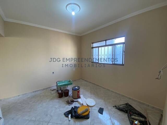 #43 - Casas para Venda em Limeira - SP - 2